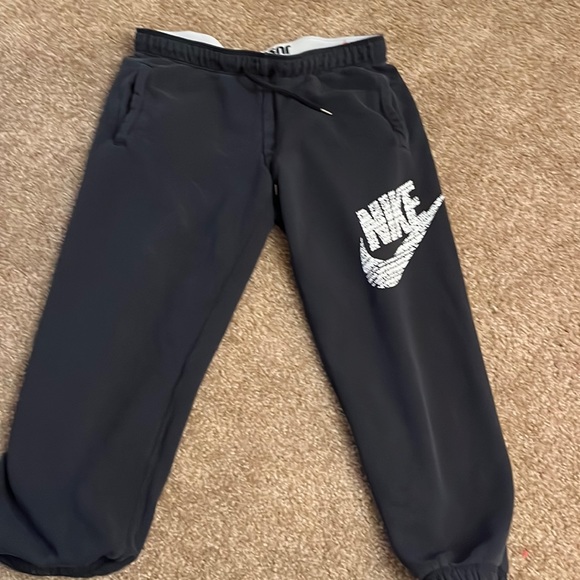 Nike Pants - Nike, Capri sweat pants